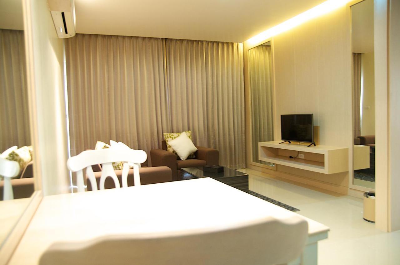 Jolly Suites&Spa Petkasem Haōhng Khēm Eksteriør billede